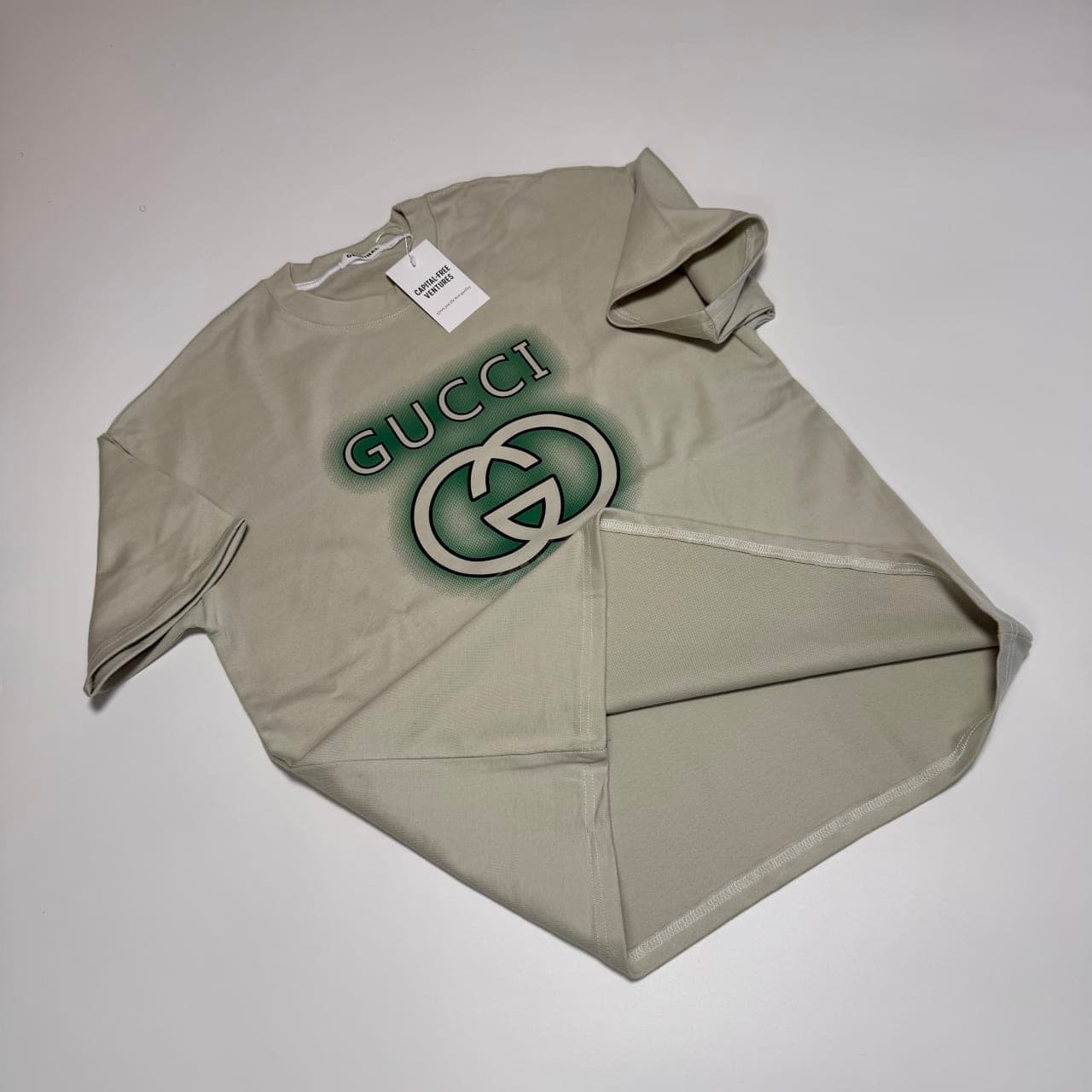 gucci-gradient-tee-new-1759392864049