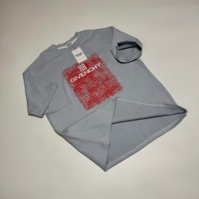Givenchy T-shirt